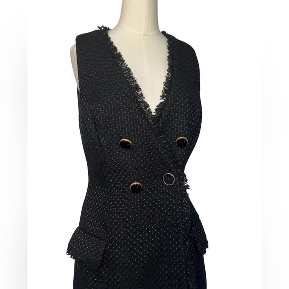 L’ACADEMIE The Pierre Mini Dress in Black
NWOT - Size Medium - Picture 3 of 8